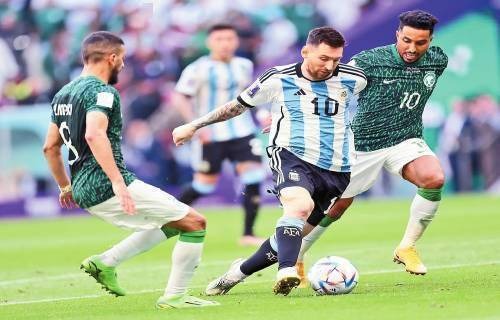 队记：太阳管理层和教练组都在强调 新赛季要打得更快并注重防守